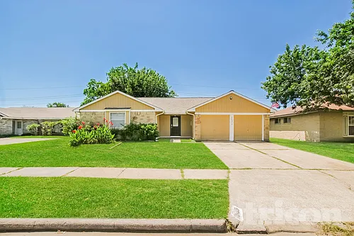 20419 Bishops Gate Ln Photo 1