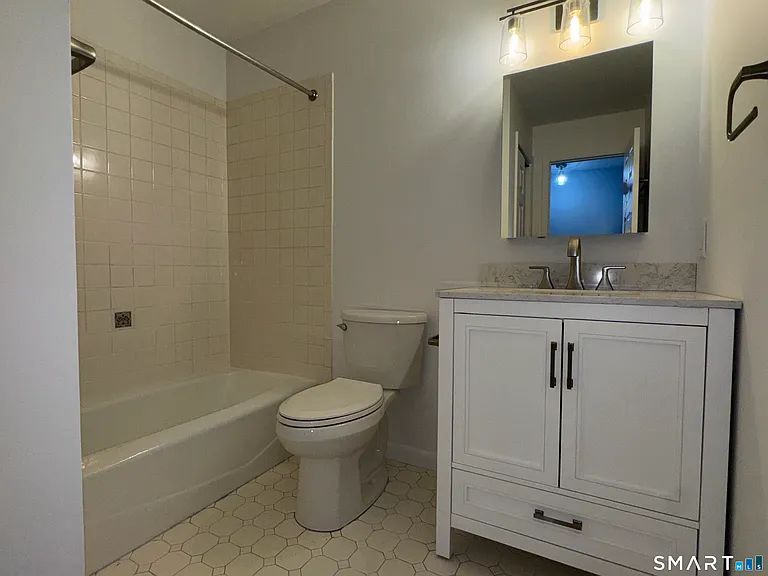 115 Flax Hill Rd #10 — Photo 12