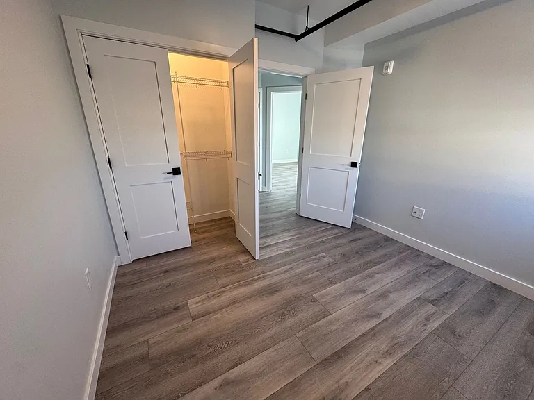 310 BARNSTABLE ROAD RESIDENCES LLC — Photo 30