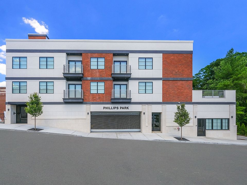 355 Phillips Park Rd Mamaroneck, NY 10543 (001of 68 ).jpg