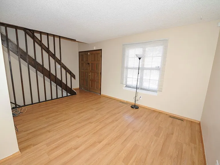 1956 S Oswego Way — Photo 6