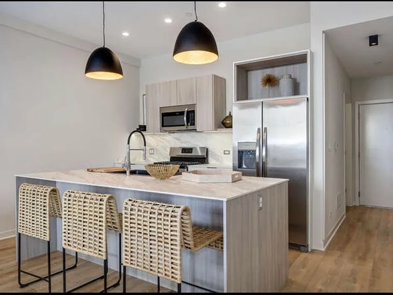 6340-403 W Belmont Ave #6340-403 — Photo 8