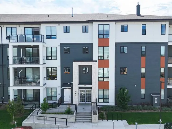 15 N Sage Meadows Lndg NW #4307, Calgary, AB T3P 1E5