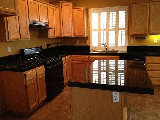 3rd image of 523 Veneto Ct