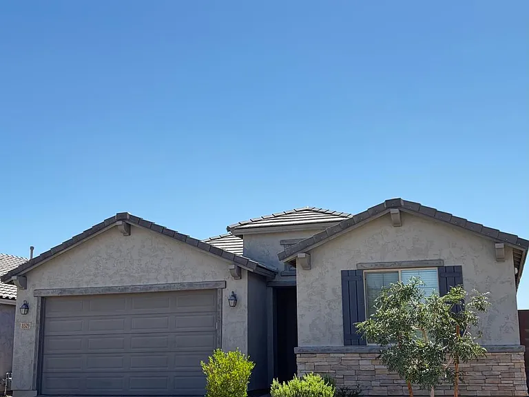 8529 S 67th Dr — Photo 1