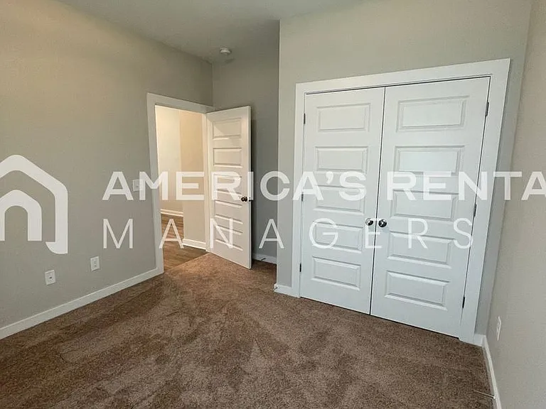 10317 Middleton Rd — Photo 32