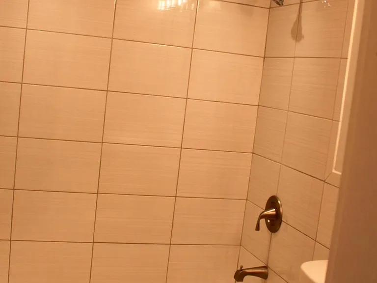 46 G St SW #B — Photo 7