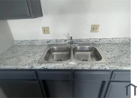 22912 Adrienne Ave #A — Photo 5