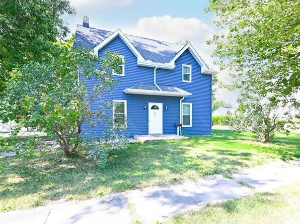 601 N Jefferson St, Roanoke, IL 61561