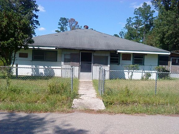 2nd image of 23429 North St