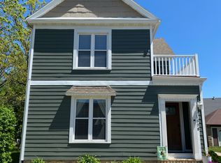 1308 Elmwood Ave #1, Oshkosh, WI 54901