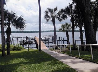 135 Hiawatha Ct E, East Palatka, FL 32131