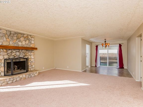 4th image of 10020 NE 121st Ct