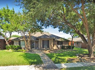 1941 Crestside Cir, Carrollton, TX 75007