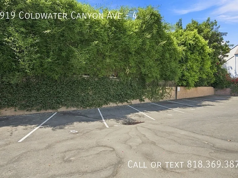 4919 Coldwater Canyon Ave #4 — Photo 15