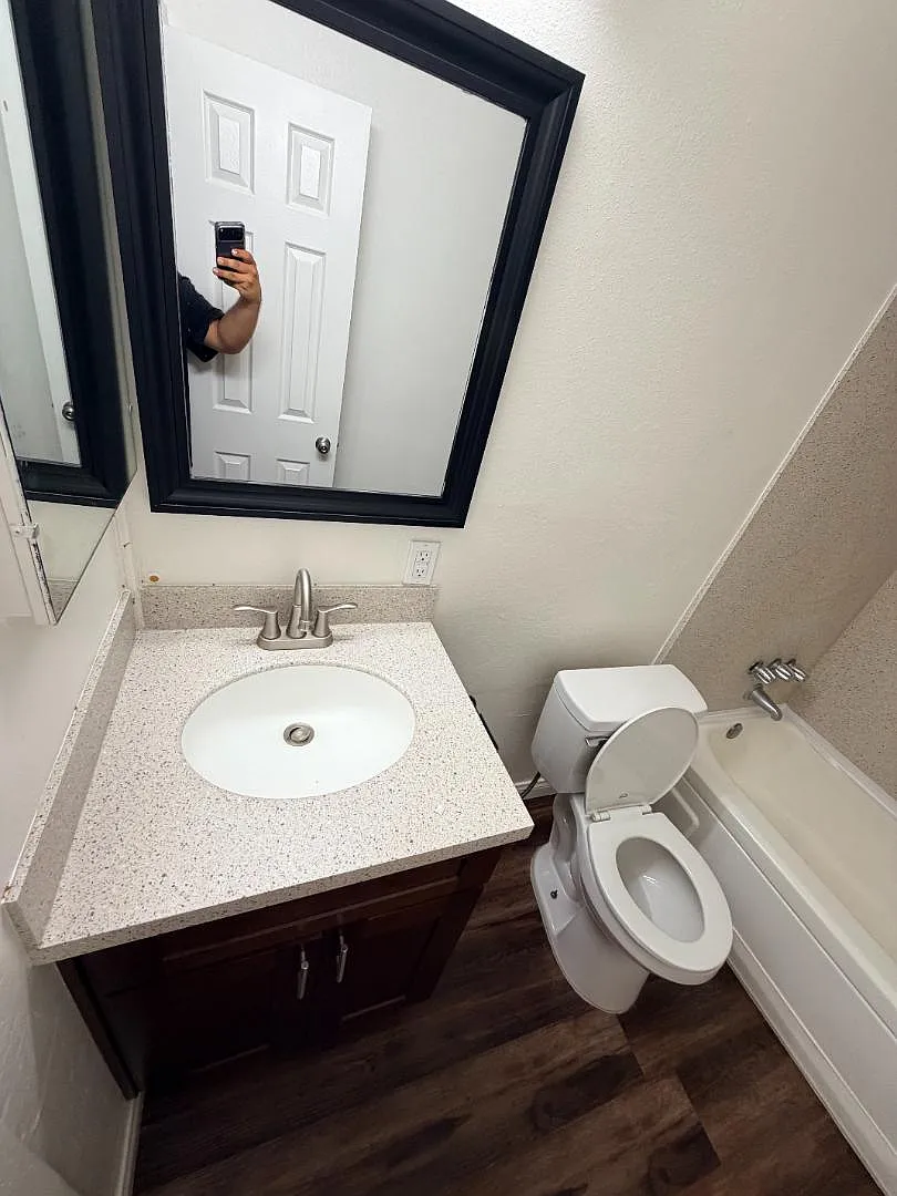 1881 Loma Vista St - 8 — Photo 4