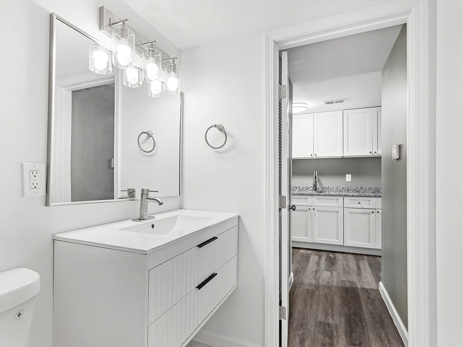 3 bed, 1200 sqft, $2,195 — Photo 2