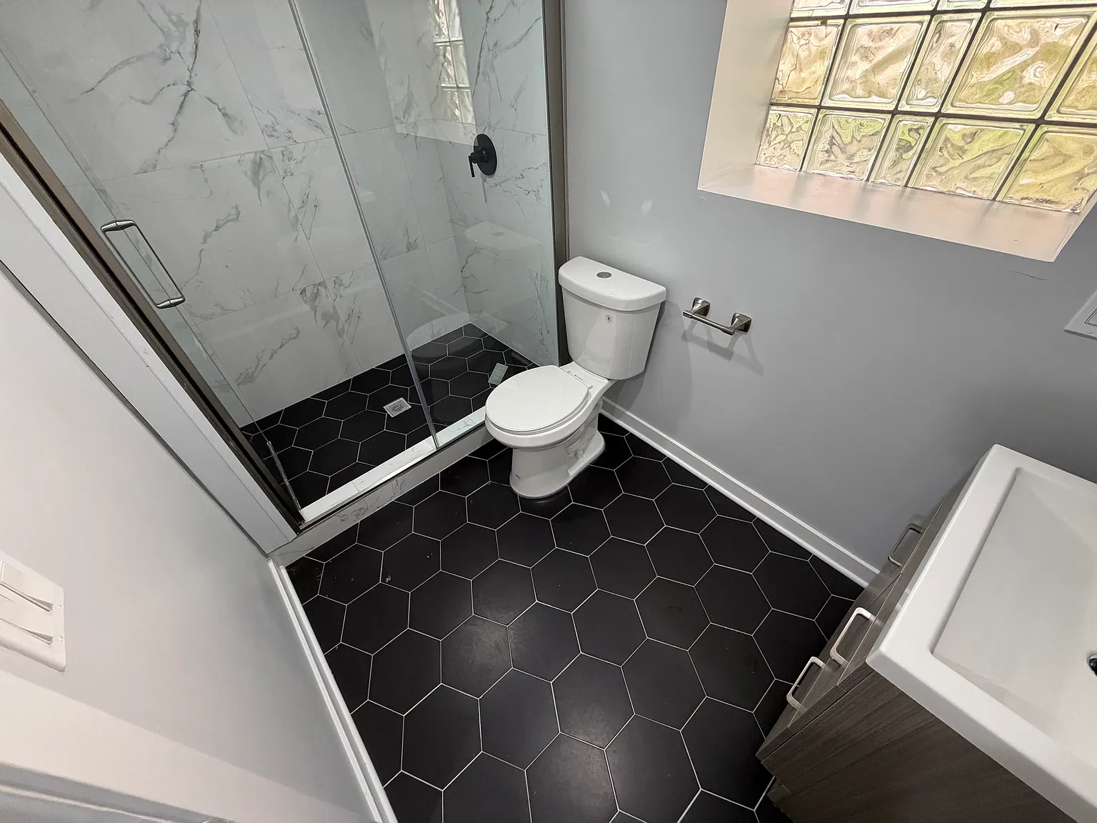 5 bed, $2,800 — Photo 4