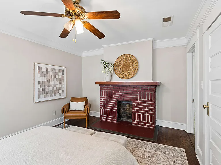 15 Branham St NE — Photo 17