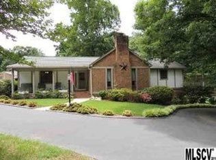 104 8th St NE, Conover, NC 28613