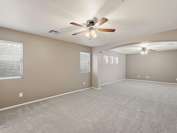 5th image of 3801 E PARKVIEW Drive