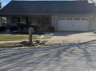 637 Greenbriar Ct, Sidney, OH 45365