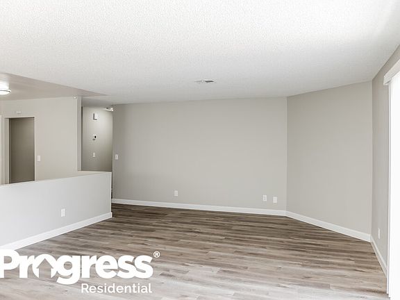 4th image of 290 Palo Verde Dr