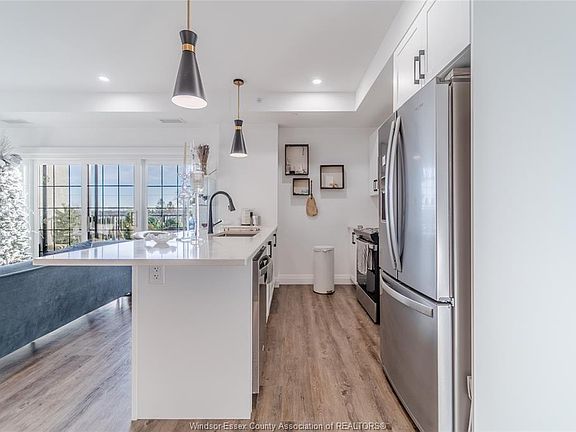 5th image of 3817 Howard Ave #415