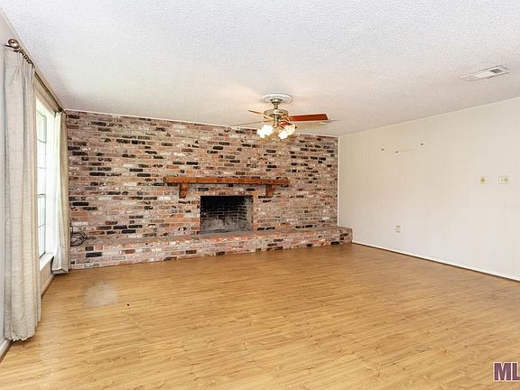4th image of 57893 Orange Dr