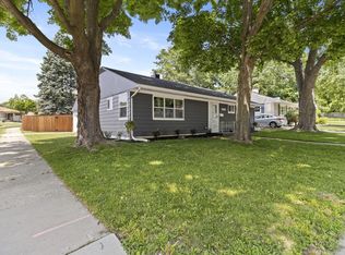 4624 Harding Rd, Kenosha, WI 53142