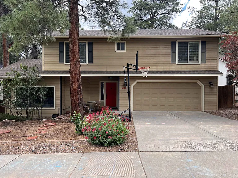 4021 S Kendall St — Photo 1