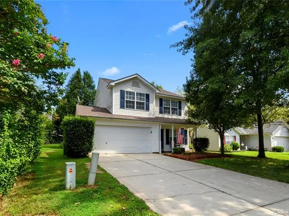 840 Settlement St, Lake Wylie, SC 29710