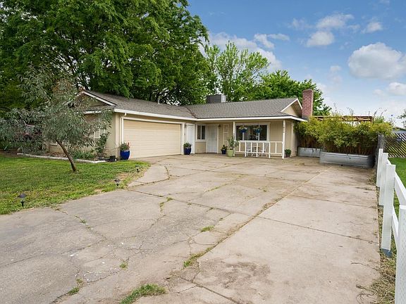 4th image of 1020 Vinci Ave
