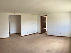 235 Manhattan Avenue, 2