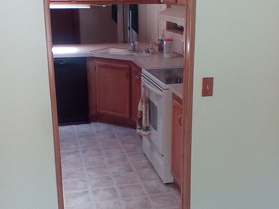 4th image of 14673 S Plum Dr #276