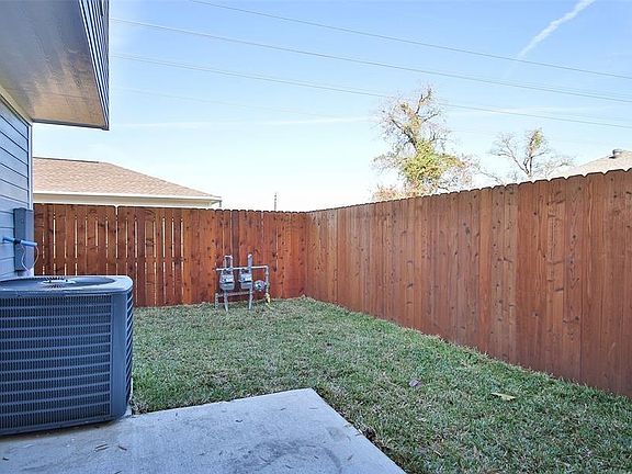 4th image of 7014 Avenue P
