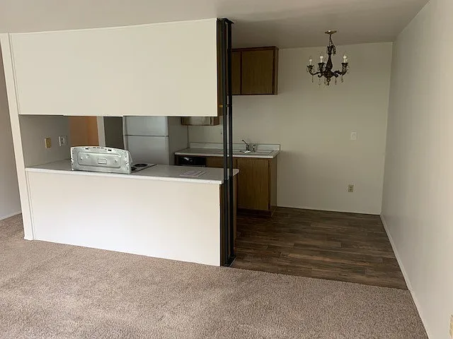 133 SW Normandy Rd #13 — Photo 8