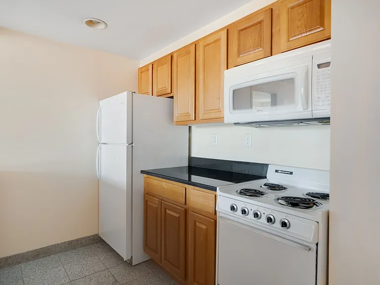 400 College Ave - The Heart of Collegetown — Photo 16