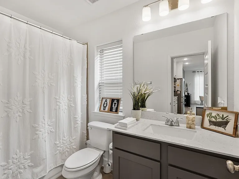 18419 Circle Bar Ranch Ct — Photo 12