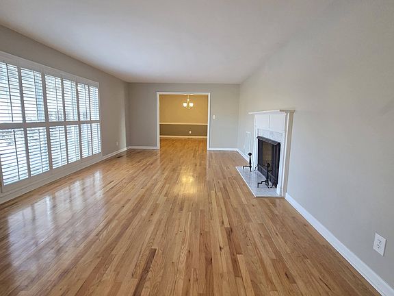 4th image of 101 Masters Rd