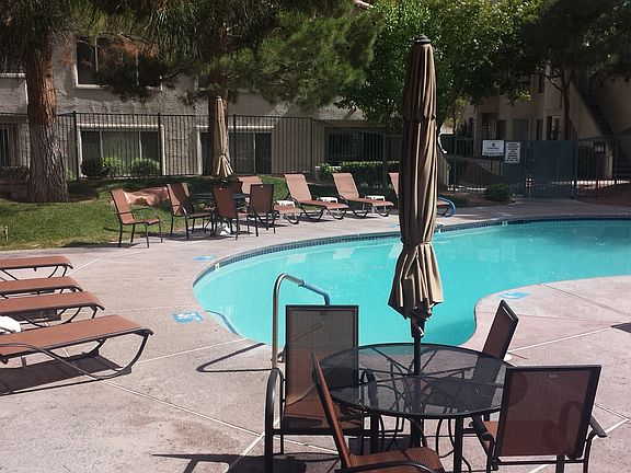 3rd image of 3066 Tarpon Dr Unit 201