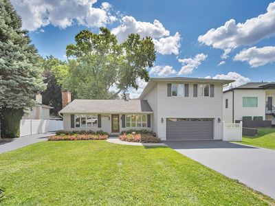 17W141 Monterey Ave, Oakbrook Terrace, IL, 60181