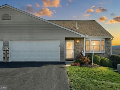 2407 Pin Oak Dr #33, York, PA, 17406