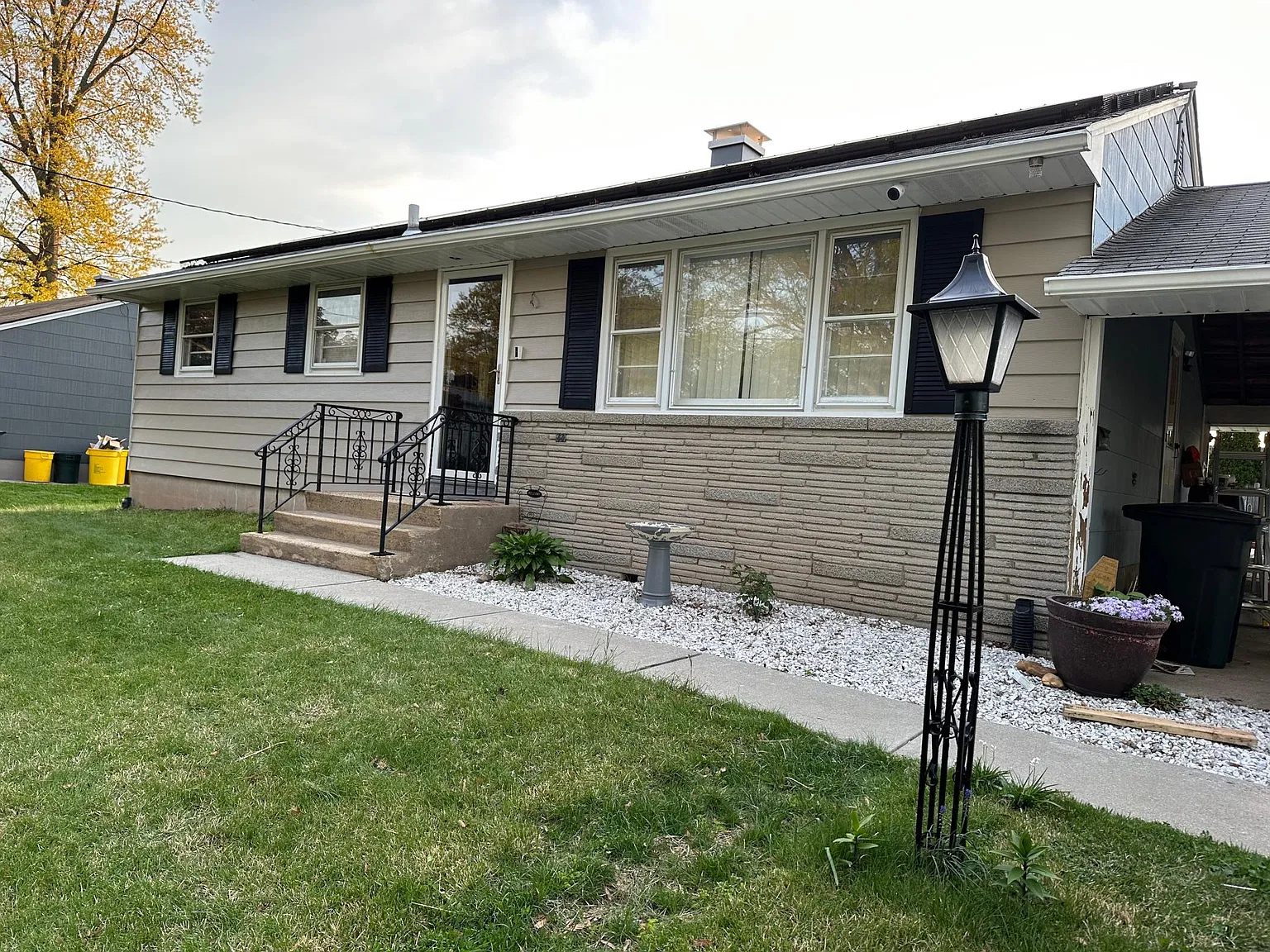 3 bed, 960 sqft, $3,200 — Photo 2