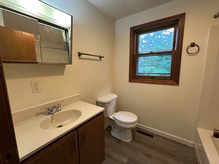 44 Gillis St #G — Photo 8
