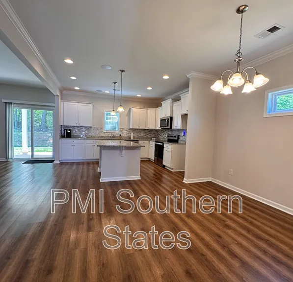 320 Alameda Ln — Photo 6