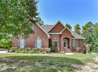 231 Glenn Dr, Mount Holly, NC 28120
