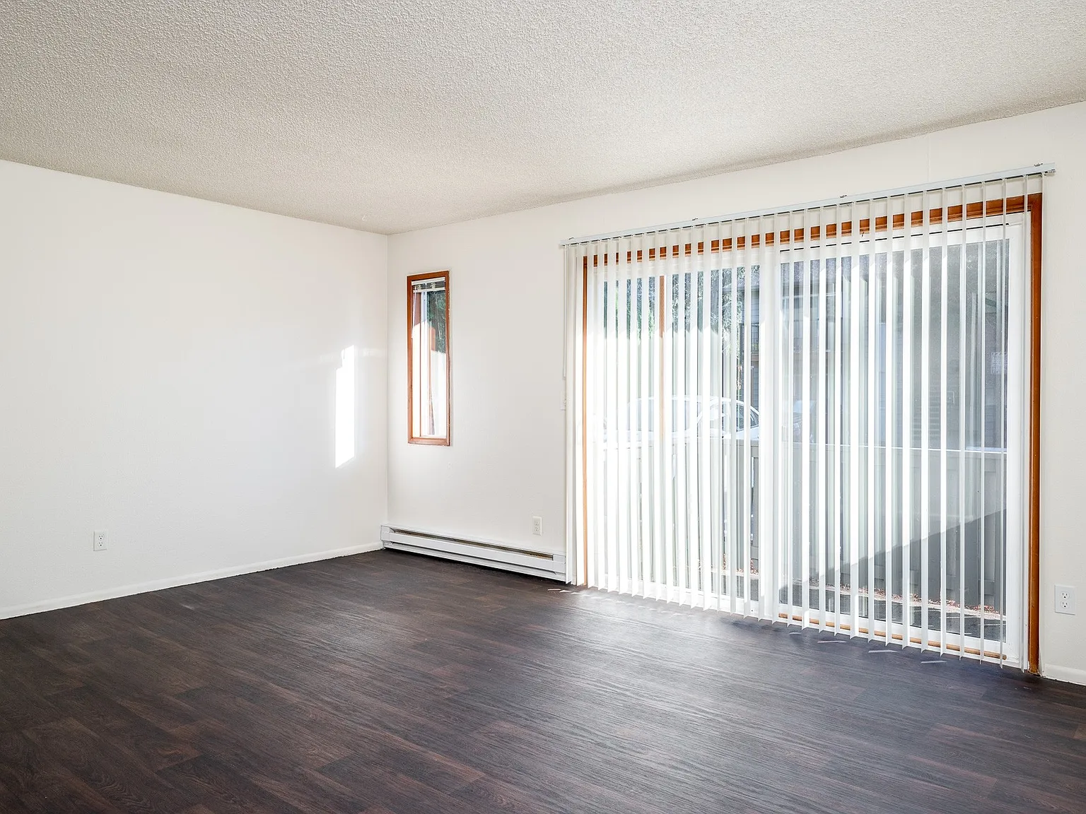 Crown East Apartments — Photo 3