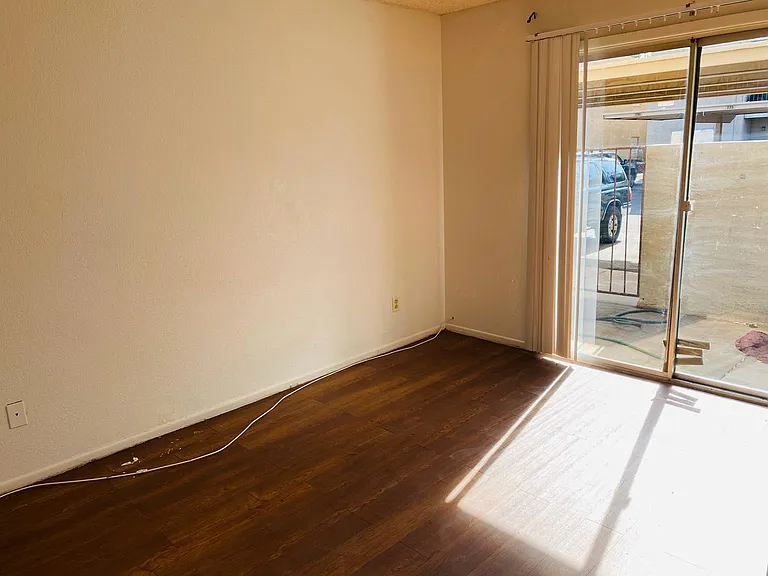 2808 E Monte Cristo Ave #101 — Photo 8