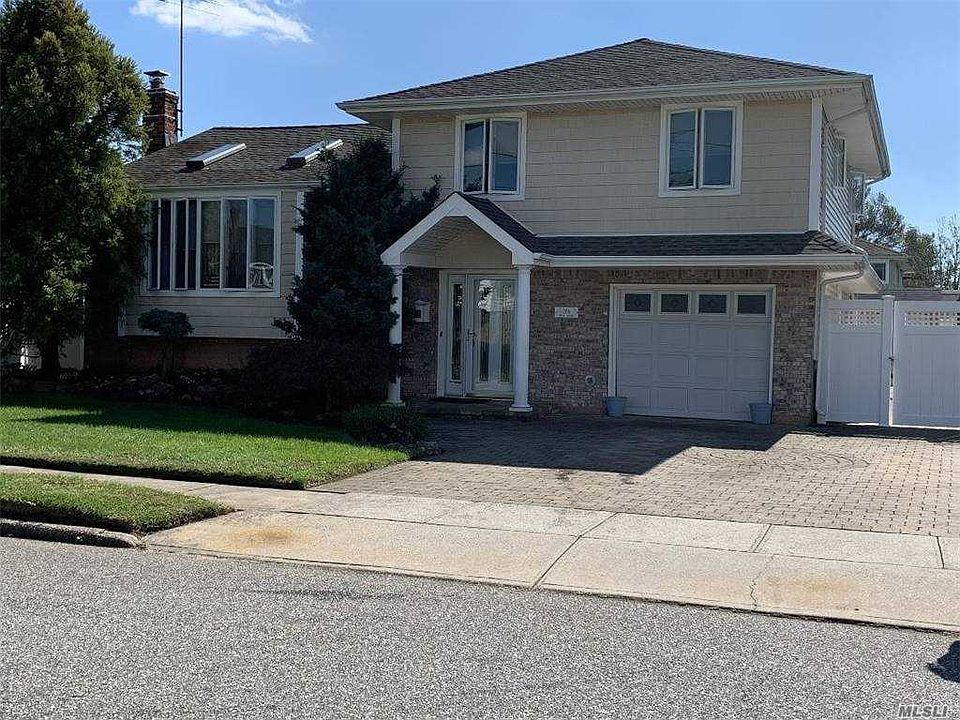 1st image of 266 Aster St